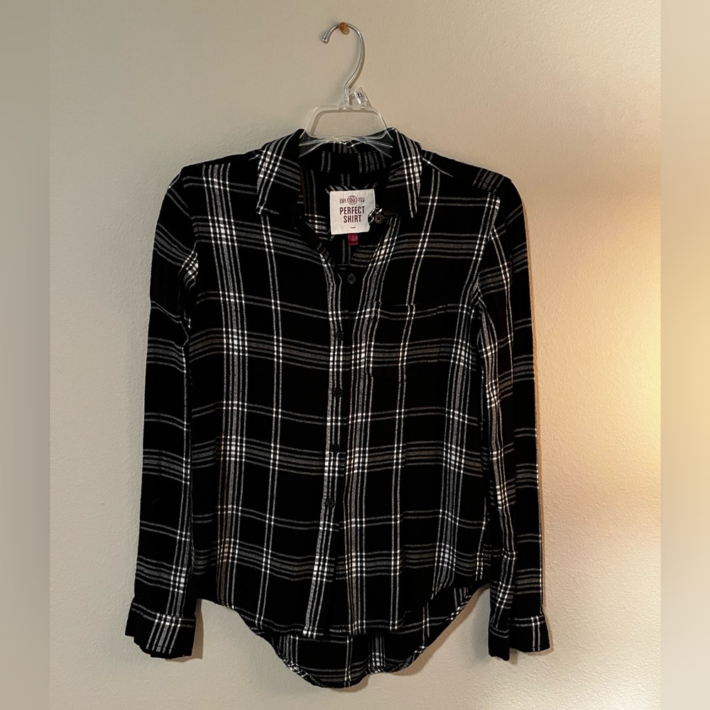 SO button down casual flannel